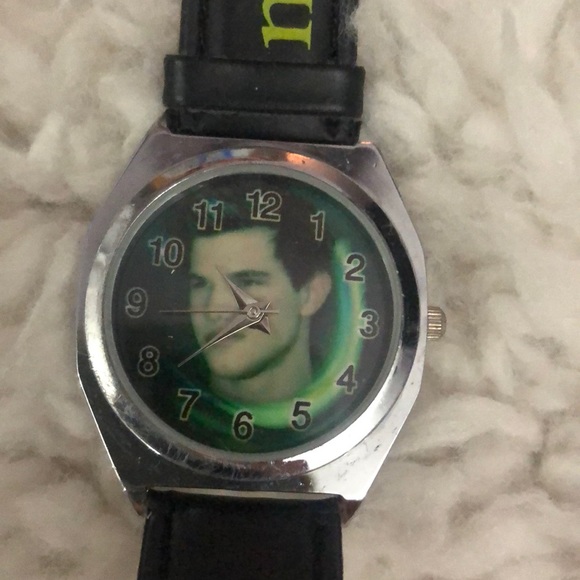 New Moon Team Jacob Twilight Watch - Picture 2 of 4